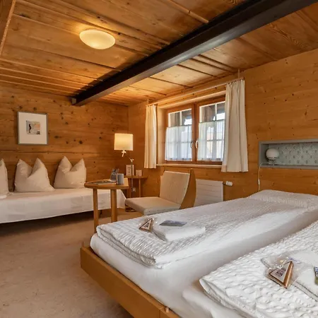 Roessli Inn